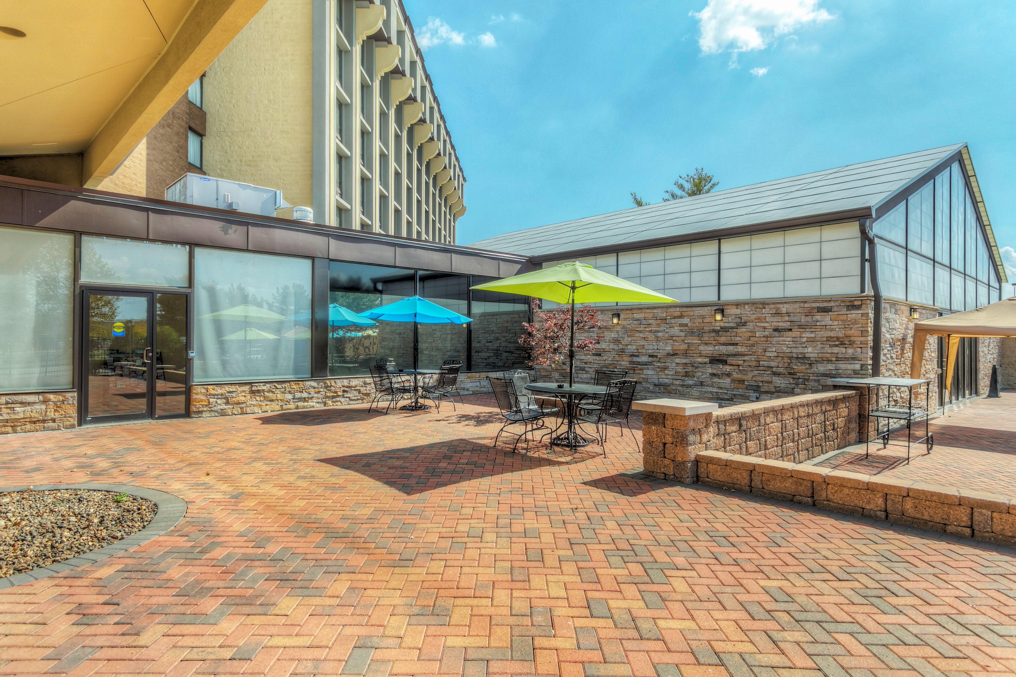 Hotel Hilton St. Louis Airport Woodson Terrace Exterior foto